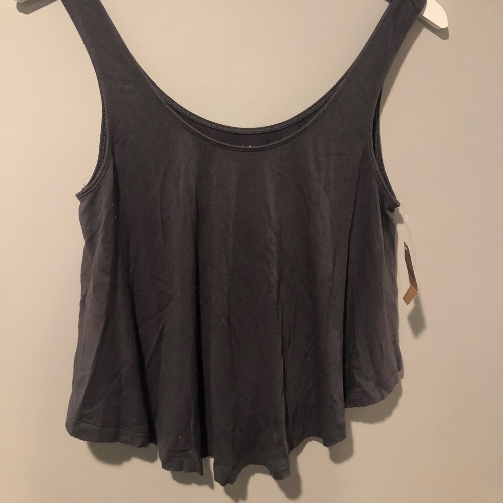 American Eagle never been worn crop top